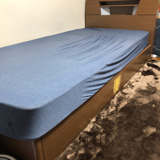 シングルベッド