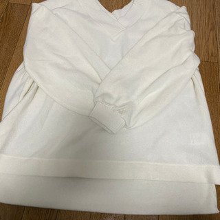 vネック長袖の画像