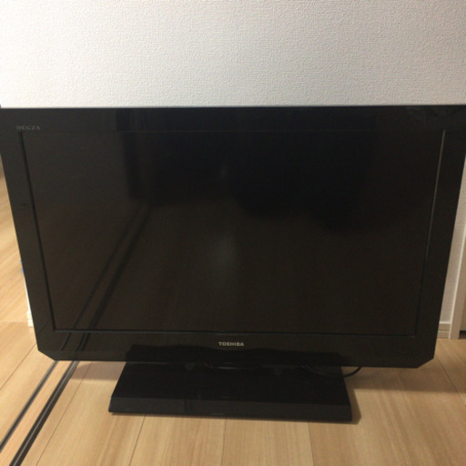 TOSHIBA 32型テレビ　リモコンBCASカード付