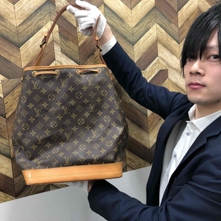 ＜帯広駅近！長崎屋内＞カウンターに座ってお客様のお話を聞くことがメイン♪バイヤーのお仕事★の画像