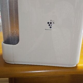 SHARP 加湿器HV-70E4J(加熱気化式)の画像