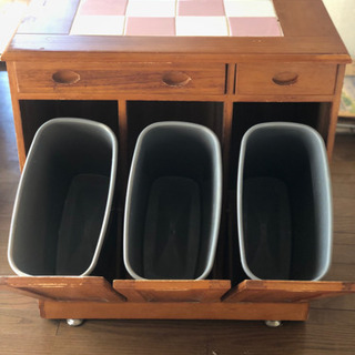 収納ゴミ箱