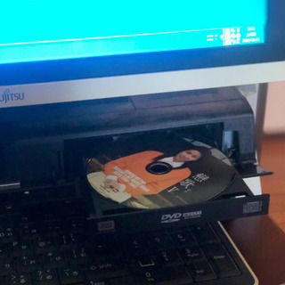 パソコンですが、DVD観れます。の画像