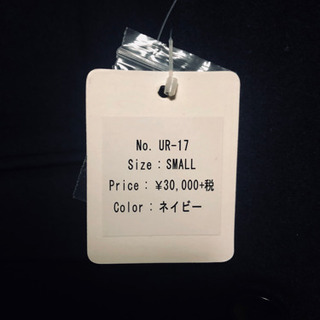 新品タグ付き チェスターコートの画像