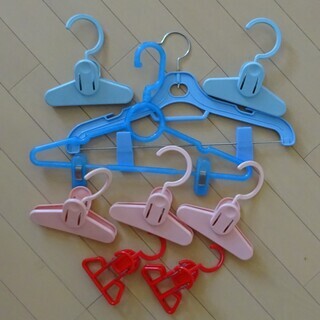 ******決まりました*****値下げ！！ハンガー＆クリップ　合計１０個の画像