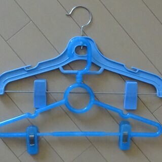 ******決まりました*****値下げ！！ハンガー＆クリップ　合計１０個の画像