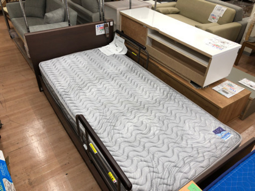 在庫1点！【プラッツ製】電動ヘッドレス付リクライニングベッド　ダブルコイルマットレス付 2モーター シングルベッド★着払可（自社配送時）