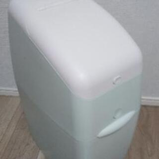 アップリカ オムツゴミ箱