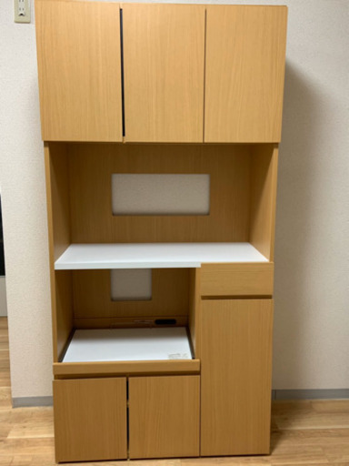 【最終値下げ】コンセント付き食器棚（全て可動式棚）＊2月10日まで！！