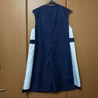 紺×白  ビーズ ゆったりＡラインワンピースの画像