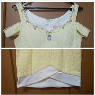 Sobre 黄 オフショルミニドレスの画像