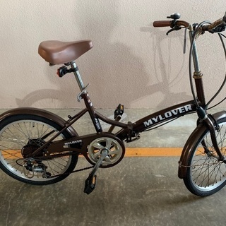 ギア付き折りたたみ自転車の画像