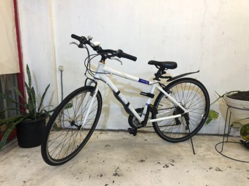 momentum クロスバイク　700c