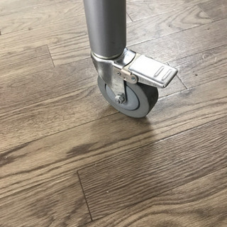 打ち合わせ用テーブル（楕円形）差し上げます。の画像