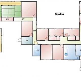 お部屋が多い一戸建ての物件です　民泊、カフェ等にどうぞ