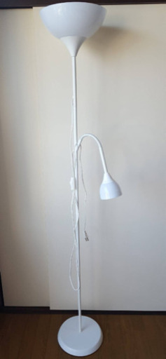 IKEAの電気スタンドです。