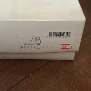 ブーツ　(23cm)の画像