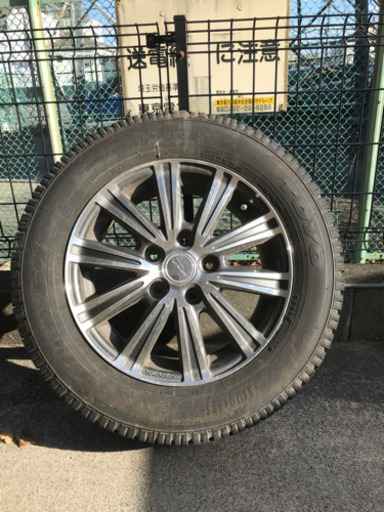 スタッドレスタイヤ