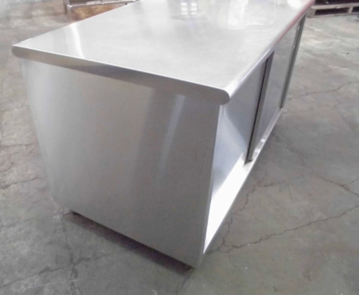 収納庫付作業台（両面引戸式）幅約1400×奥行き約750×高さ約800㎜★調理台・台下収納・作業台★中古品