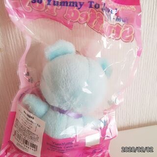 新品袋入り『YUM YUMS』Chuckle Chlp Bear　candy　flaver付き8㎝ぬいぐるみストラップ　８０％ＯＦＦ値下げの画像