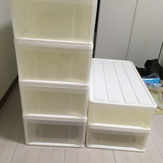 (引き渡し待ち)ニトリ　衣装ケース