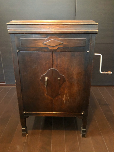 フロア型蓄音機 Hikohon