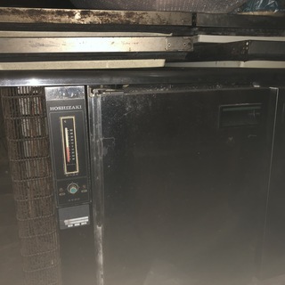 無料で差し上げます。コールドテーブル　冷蔵庫