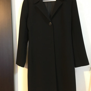 イタリア　毛皮付きコートの画像