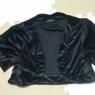 大きいサイズ  黒のボレロ