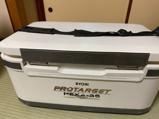 釣り用中古　大容量クーラーボックスRYOBI プロターゲットヘキサ