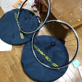 ホイール　シマノ　RS10 ケースつき　前輪後輪の画像