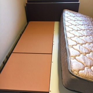 セミダブルの木製ベッド＆マットレス欲しい方の画像