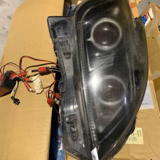 30プリウス ヘッドライトの画像