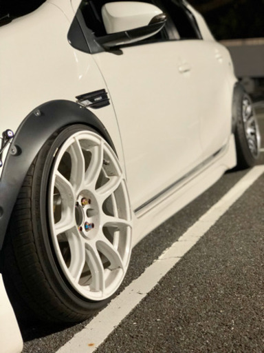 9j 白　ホイール