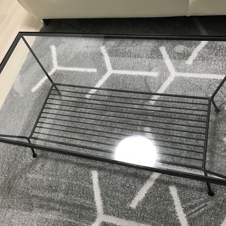 ☆取りに来てくださる方に差し上げます☆unicoローテーブル(ガラス)スタイリッシュモダンの画像