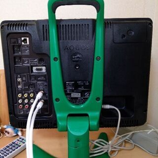 値下げします。AQUOS16インチ　2008年製中古の画像