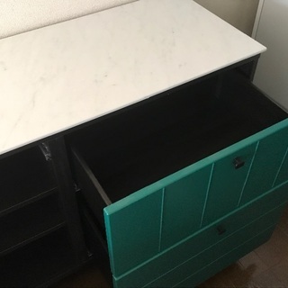 IKEAのキャビネットの画像