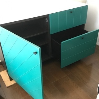 IKEAのキャビネットの画像