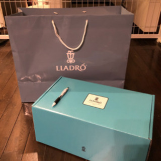 リヤドロ　箱&紙袋