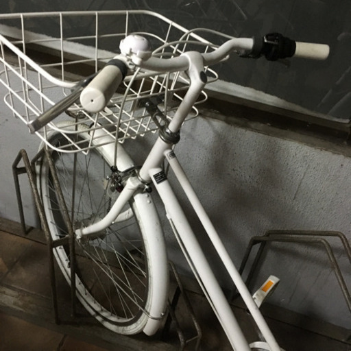 可愛い白い自転車売ります。4ヶ月乗りました