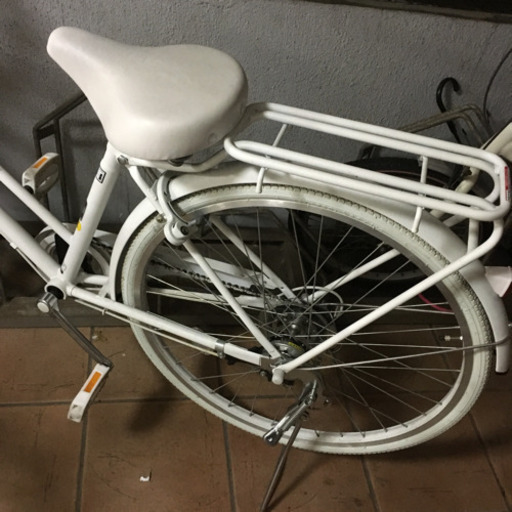可愛い白い自転車売ります。4ヶ月乗りました