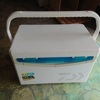 中古品　ダイワ　20Ｉ　ク－ラ－ボックス　になります。