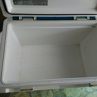 中古品　ダイワ　20Ｉ　ク－ラ－ボックス　になります。の画像