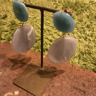大振りピアス