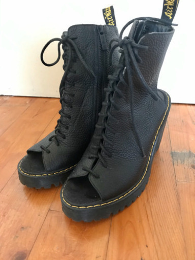 ドクターマーチン carmelita ヒールブーツ