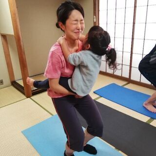 子連れヨガの画像