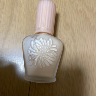 PAUL & JOE モイスチュアライジングファンデーションプライマー