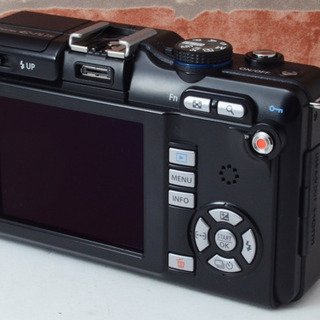 極上級●軽くて小さい●WIFIで転送可能●オリンパス E-PL1S 安心のゆうパック代引き発送！送料、代引き手数料無料！ 極上級○軽くて小さい○WIFIで転送可能○オリンパス E-PL1S 安心