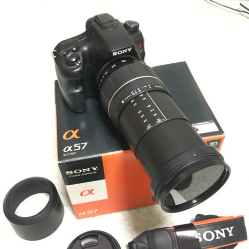 SONY α57 本体＋追加購入レンズ2本　予備バッテリー付
