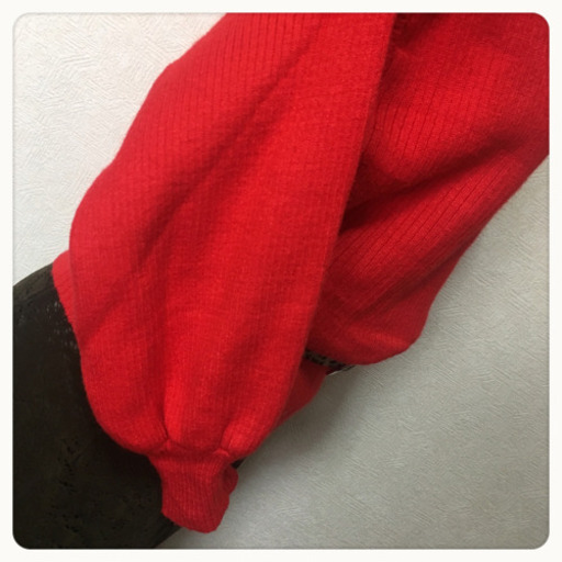 ご購入者様決定【classicalelf】リブニット ボトルネック赤ぷっくり袖